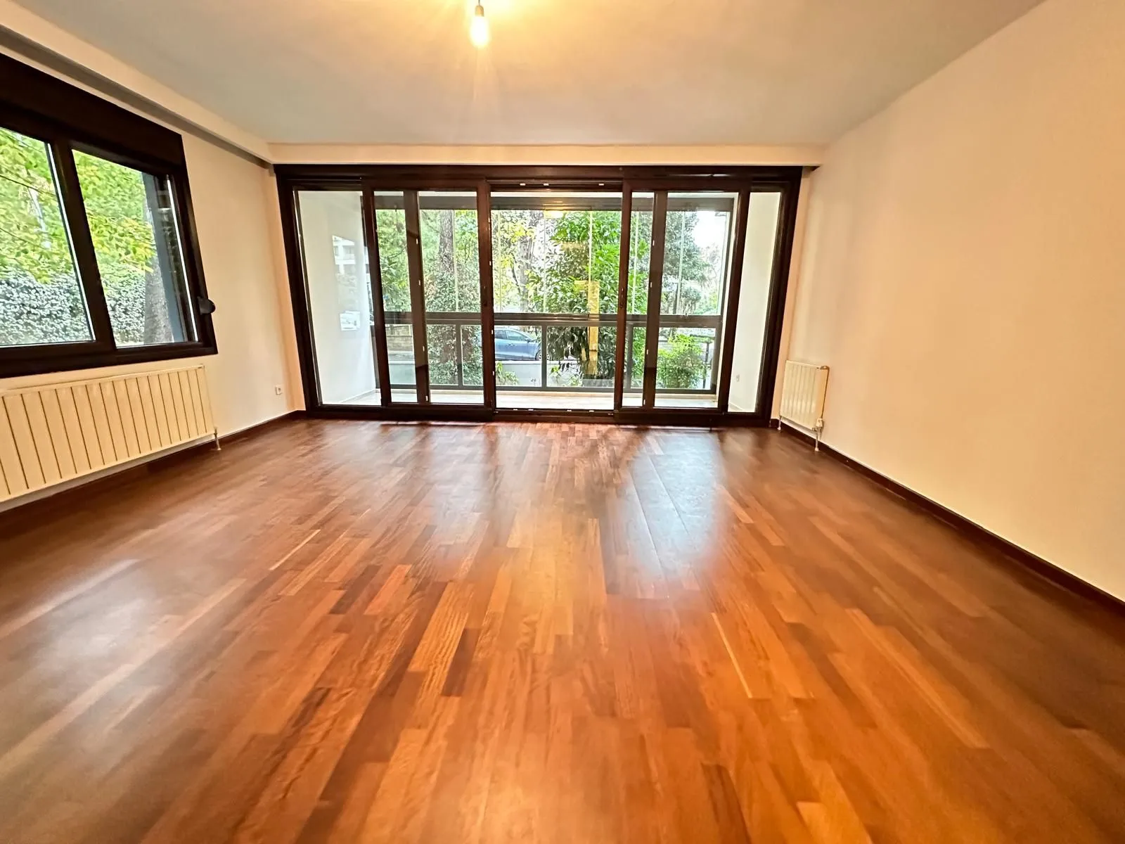ÜÇEL BOSTANCI'DAN CADDEBOSTAN SAHİLDE GENİŞ ULTRA LÜX 3+1!!!